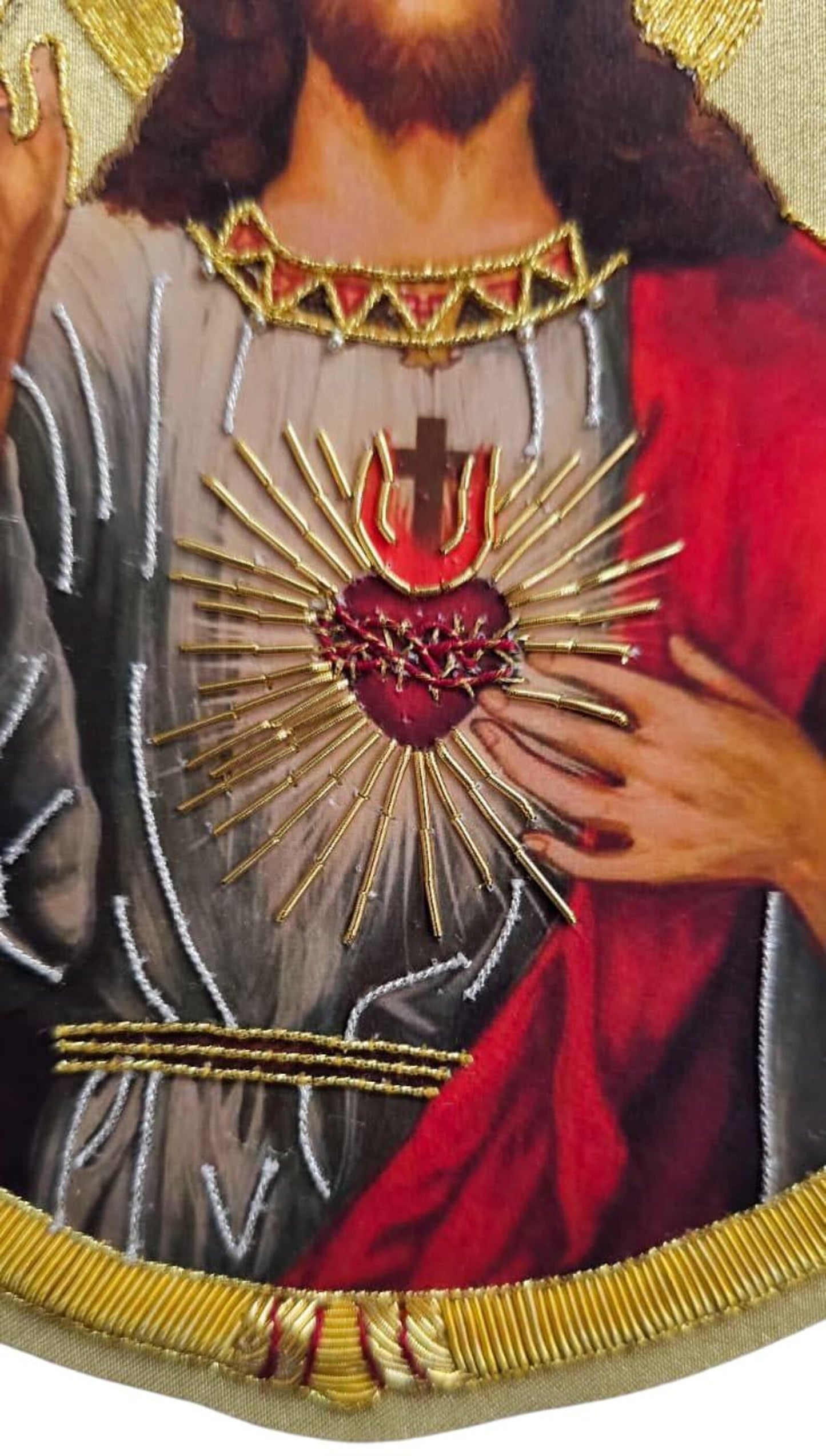 Aurum Sacrum – Sacred Heart of Jesus” Hand-Embroidered & Printed Appliqué for Catholic Vestments