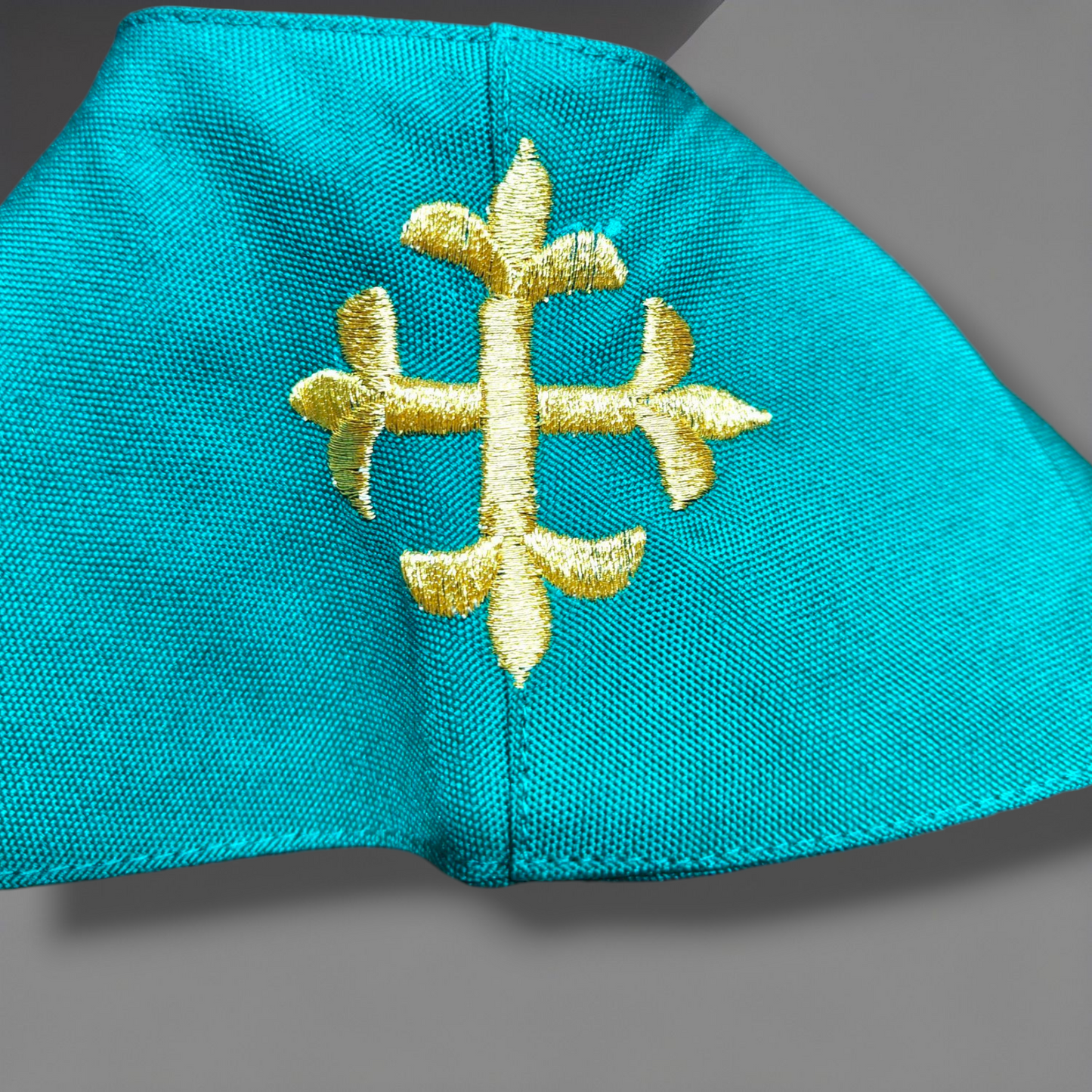 Green Priest Stole – AgnuDei (Lamb of God) Embroidered | Cross at Neck