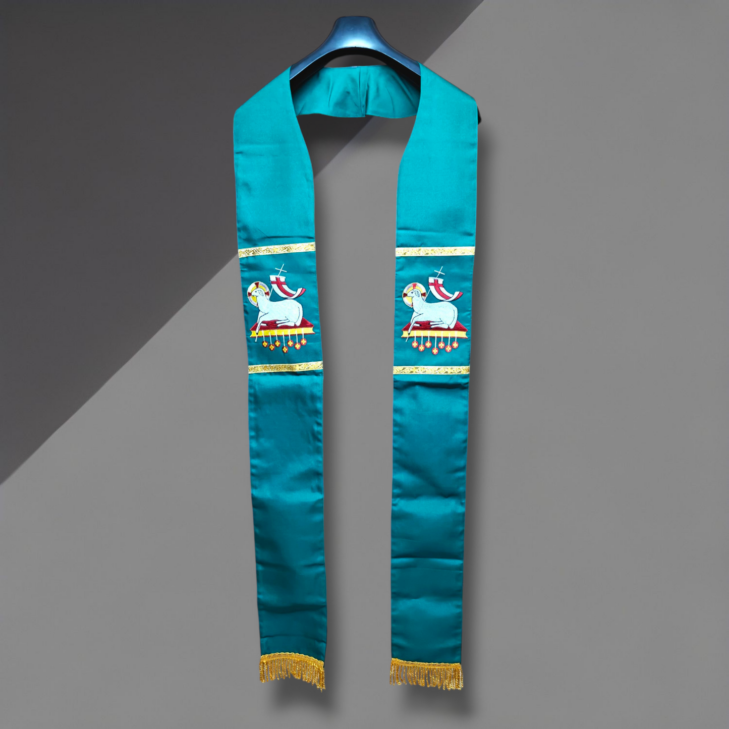 Green Priest Stole – AgnuDei (Lamb of God) Embroidered | Cross at Neck