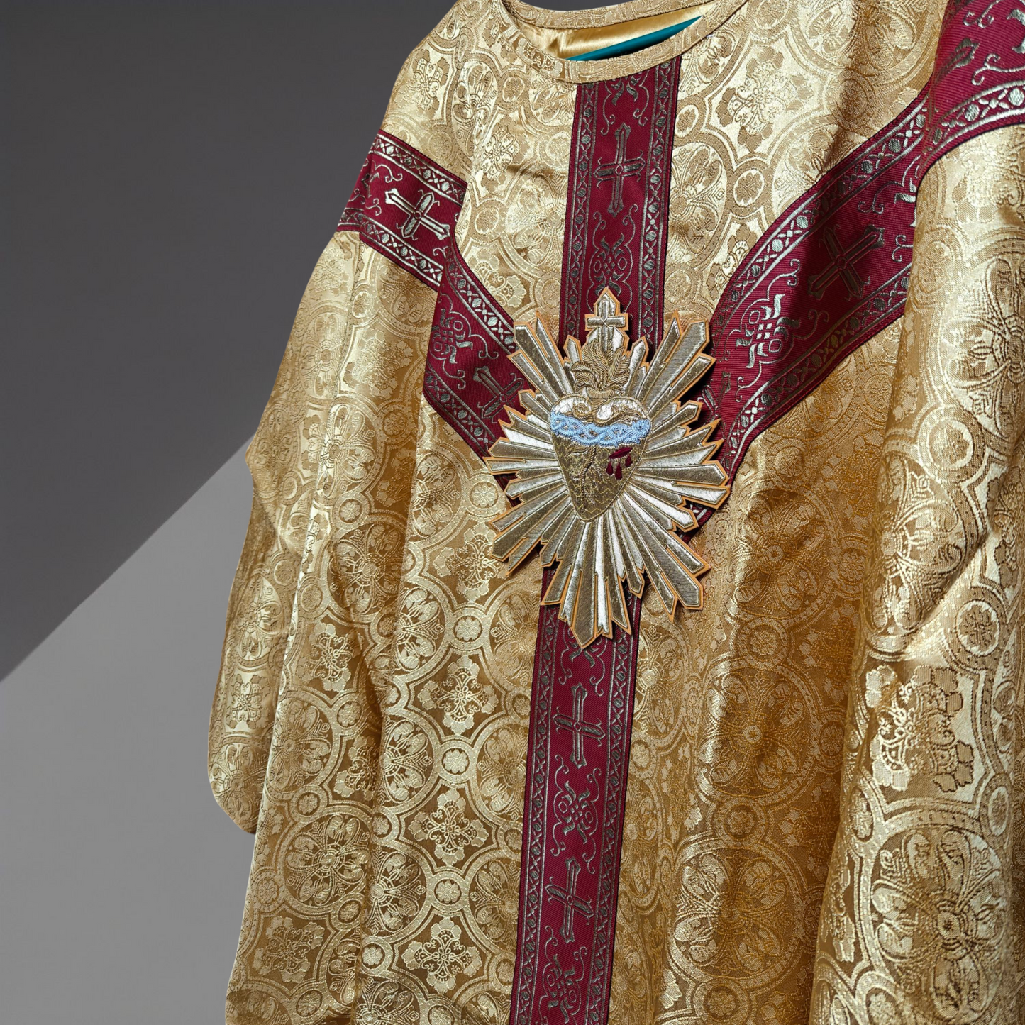 Hand-Embroidered Sacred Heart with Rays Chasuble in Damask & Matching Stole