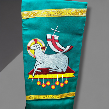 Green Priest Stole – AgnuDei (Lamb of God) Embroidered | Cross at Neck