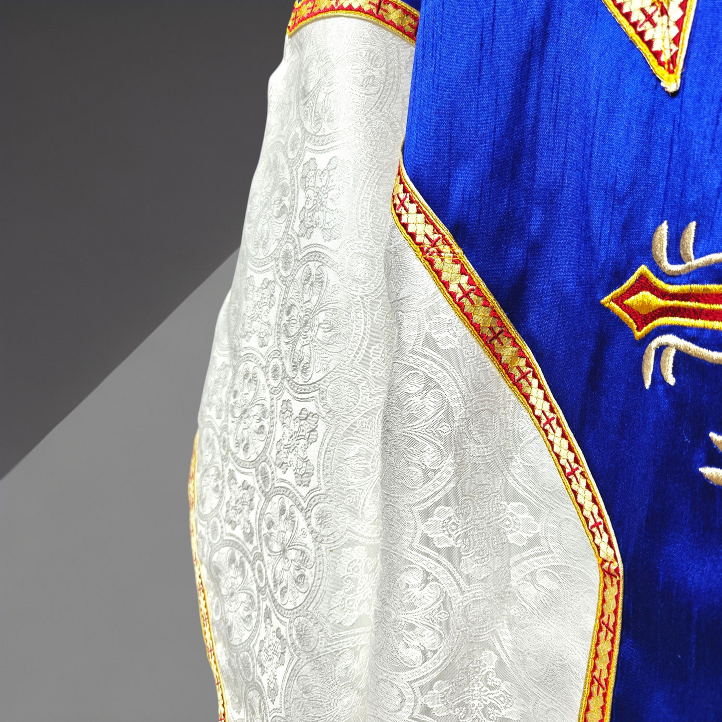 White Gothic Chasuble with Marian Applique Damask Fabric Vestment For Priest
